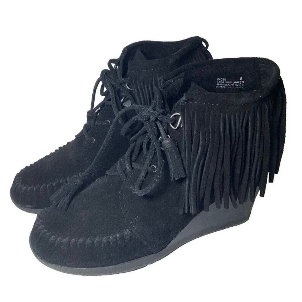 MINNETONKA Womens Black Suede Fringe WEDGE Booties Size 8.5 LACE Up